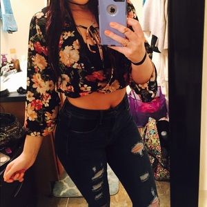 Flower crop top 🌸